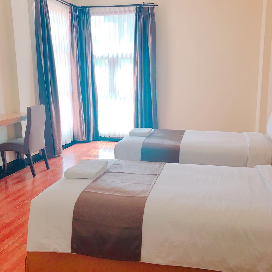 Revayah Hotels Ruteng Luaran gambar