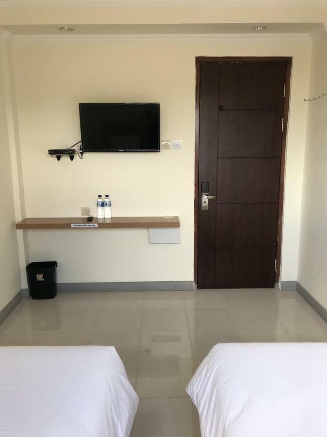 Revayah Hotels Ruteng Luaran gambar
