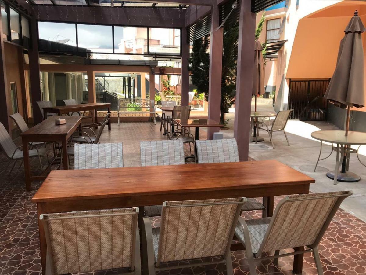Revayah Hotels Ruteng Luaran gambar
